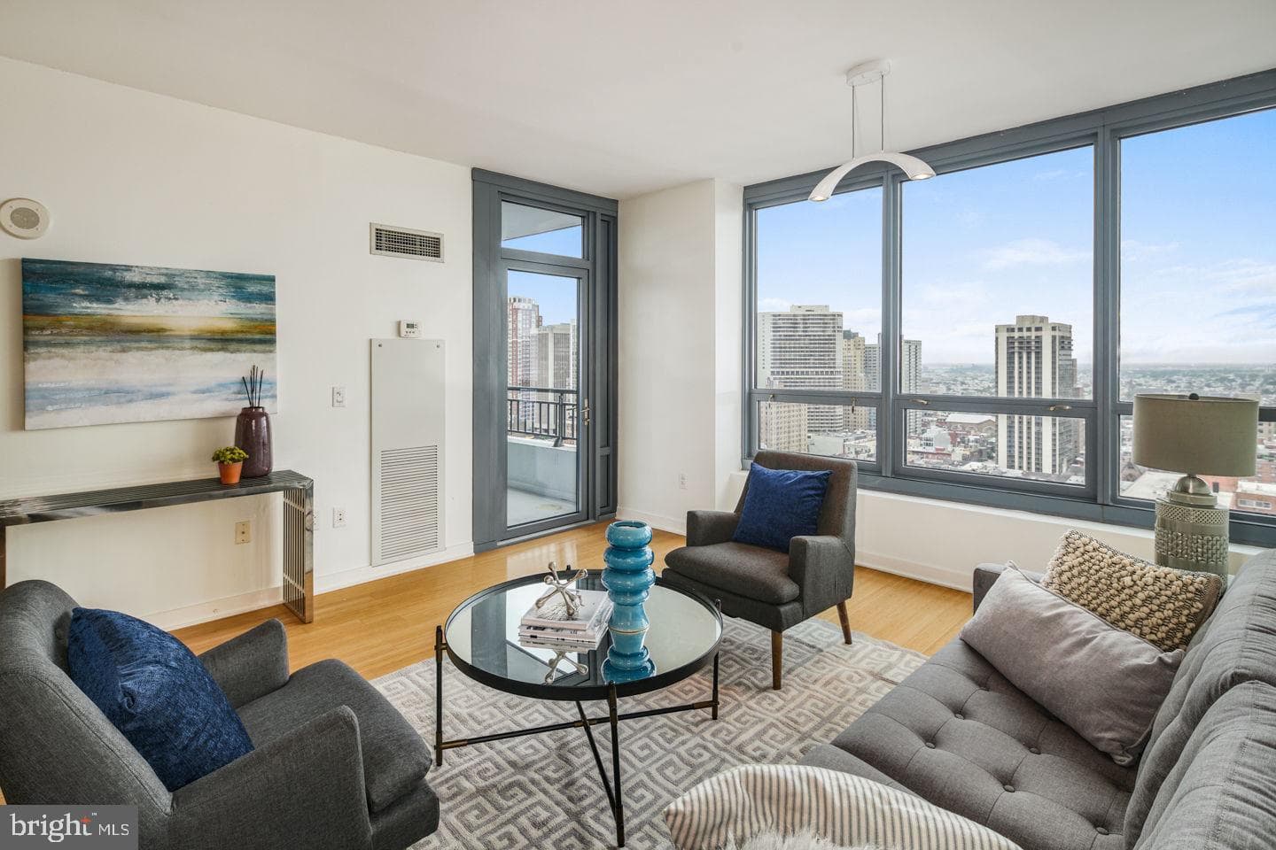 2101 Market Street #2405 photo 6