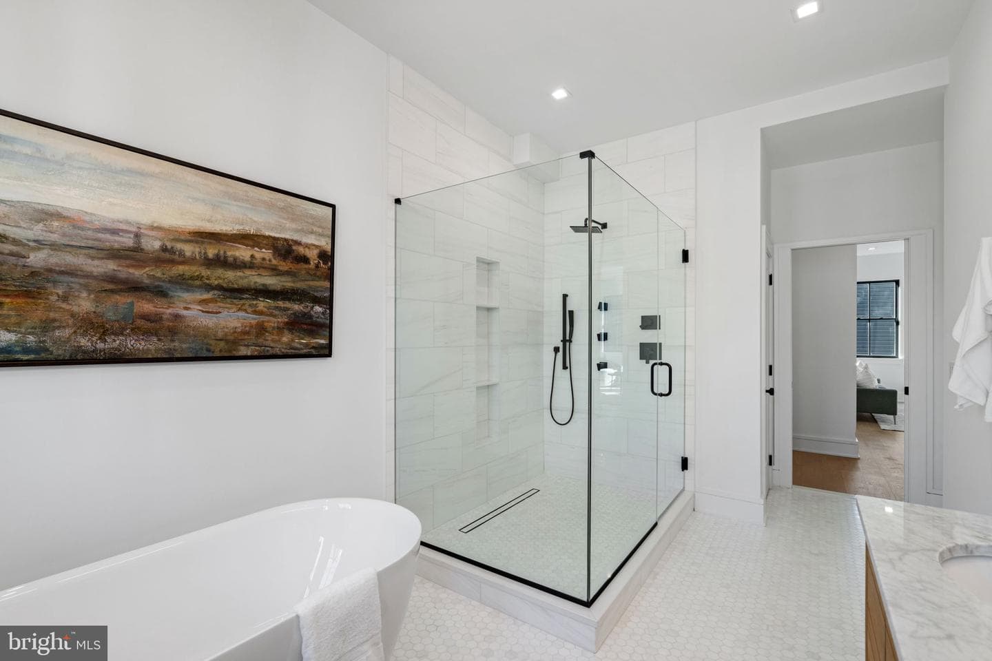 249 Philip Way photo 29