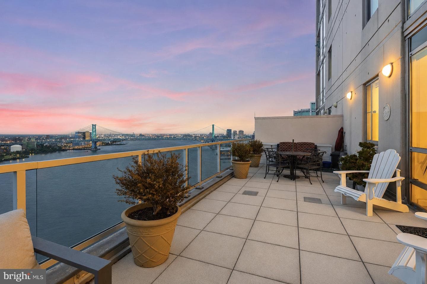 901 N Penn Street #r2301, Philadelphia