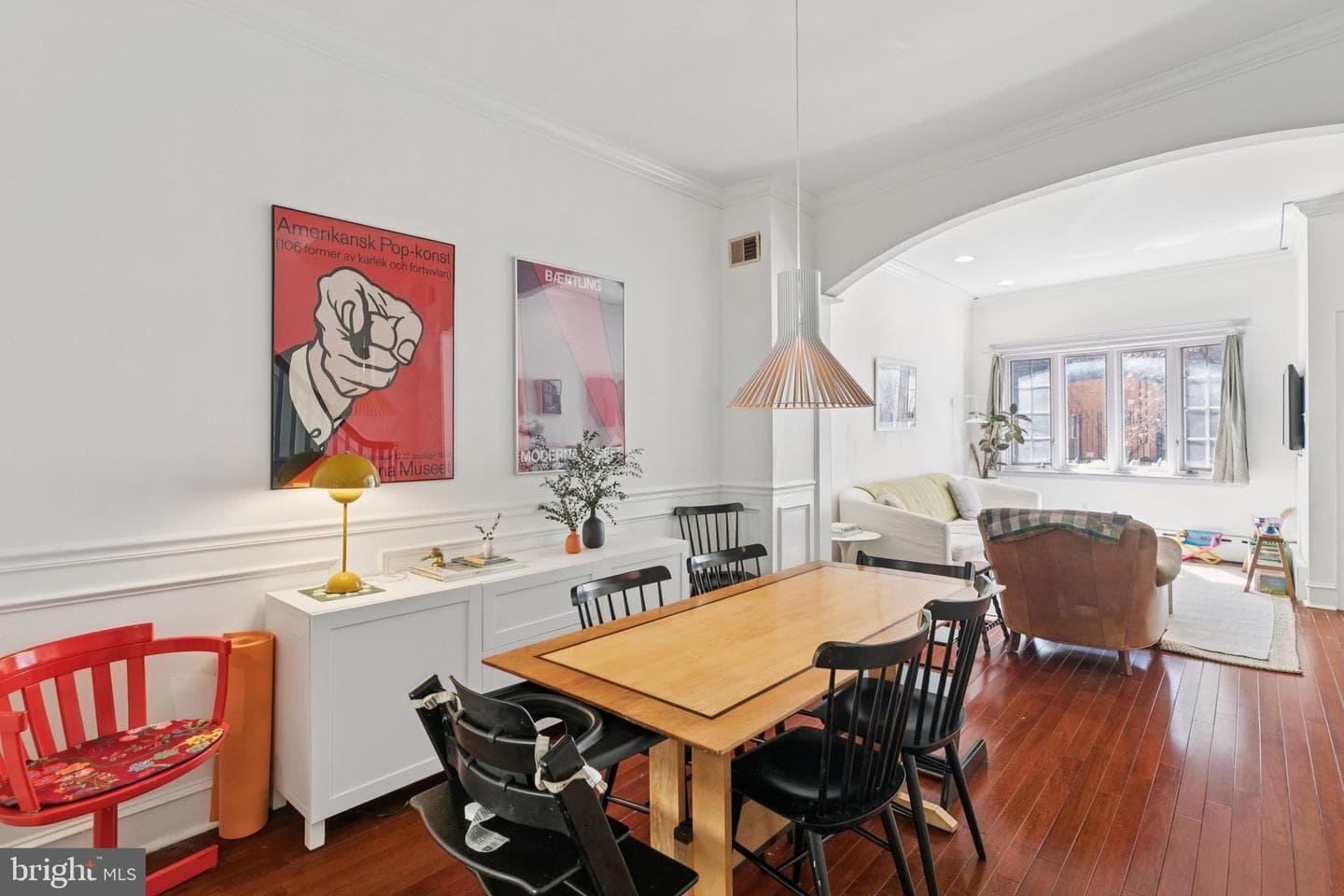 733 Montrose Street photo 5