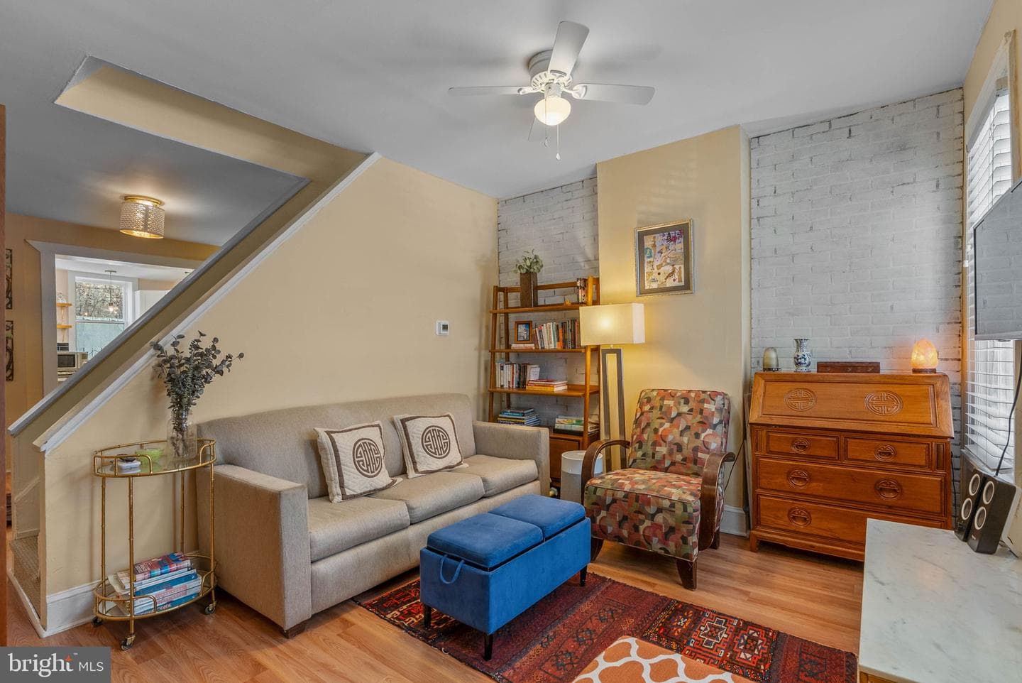 1046 S Dorrance Street photo 2