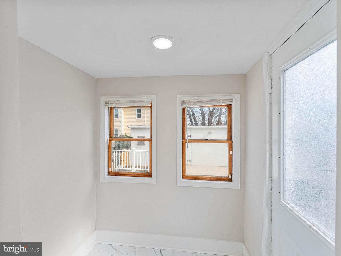 7911 Loretto Avenue photo 13