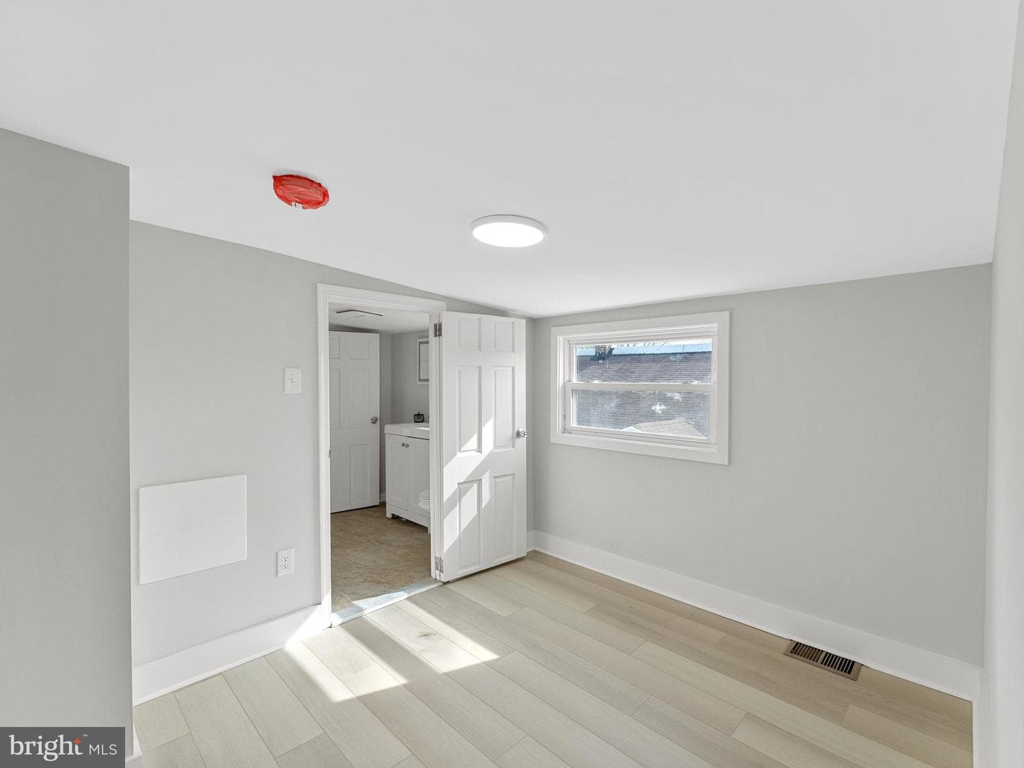 7911 Loretto Avenue photo 29