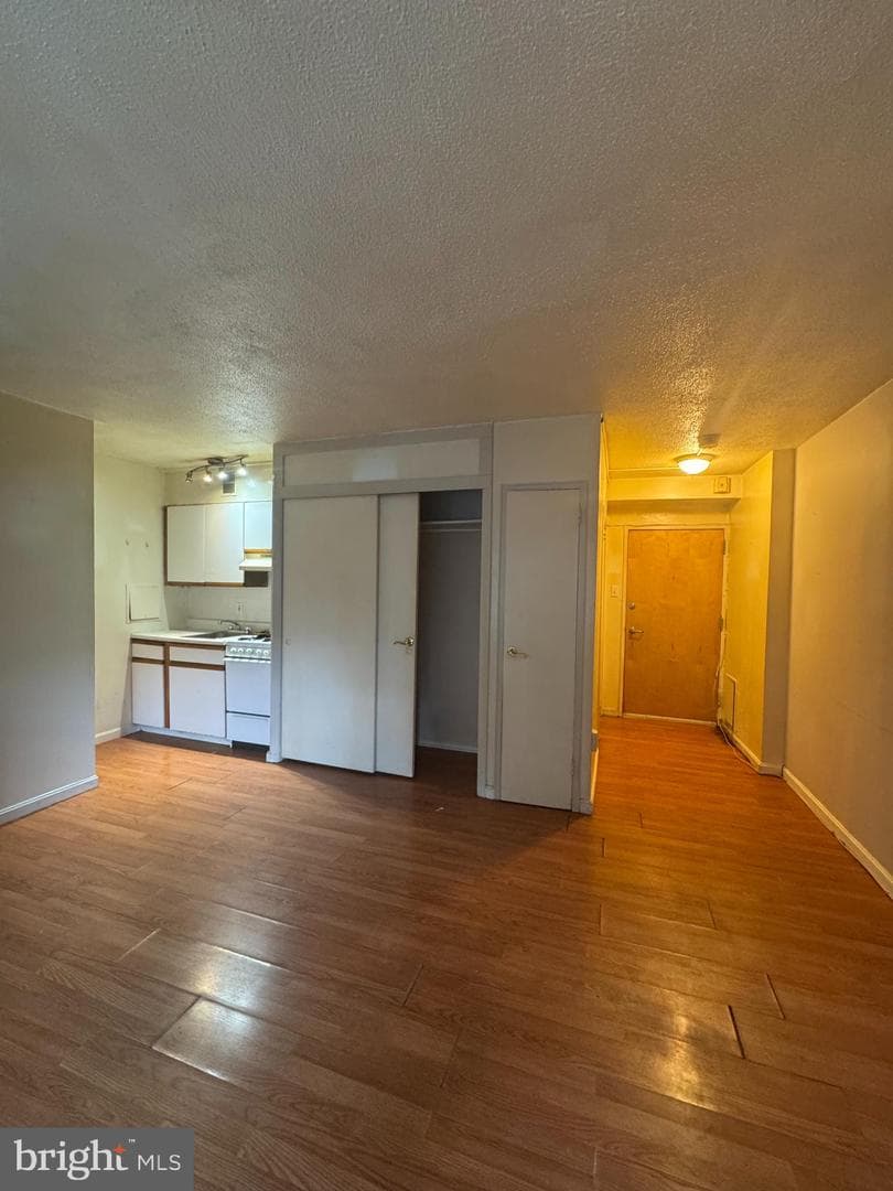 2101 Chestnut Street #216 photo 6