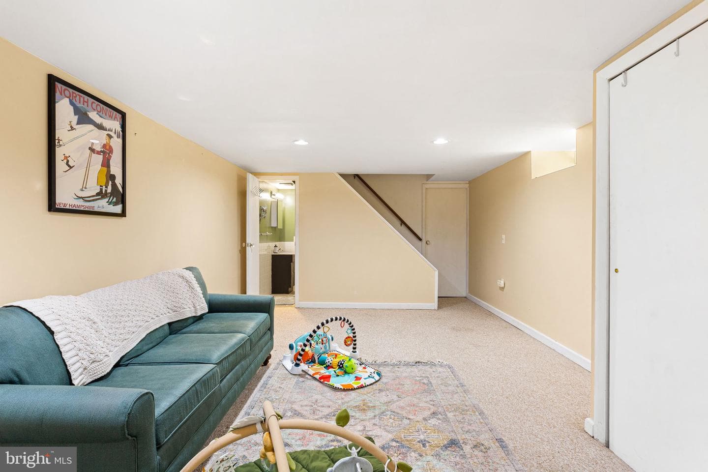 472 Markle Street photo 14