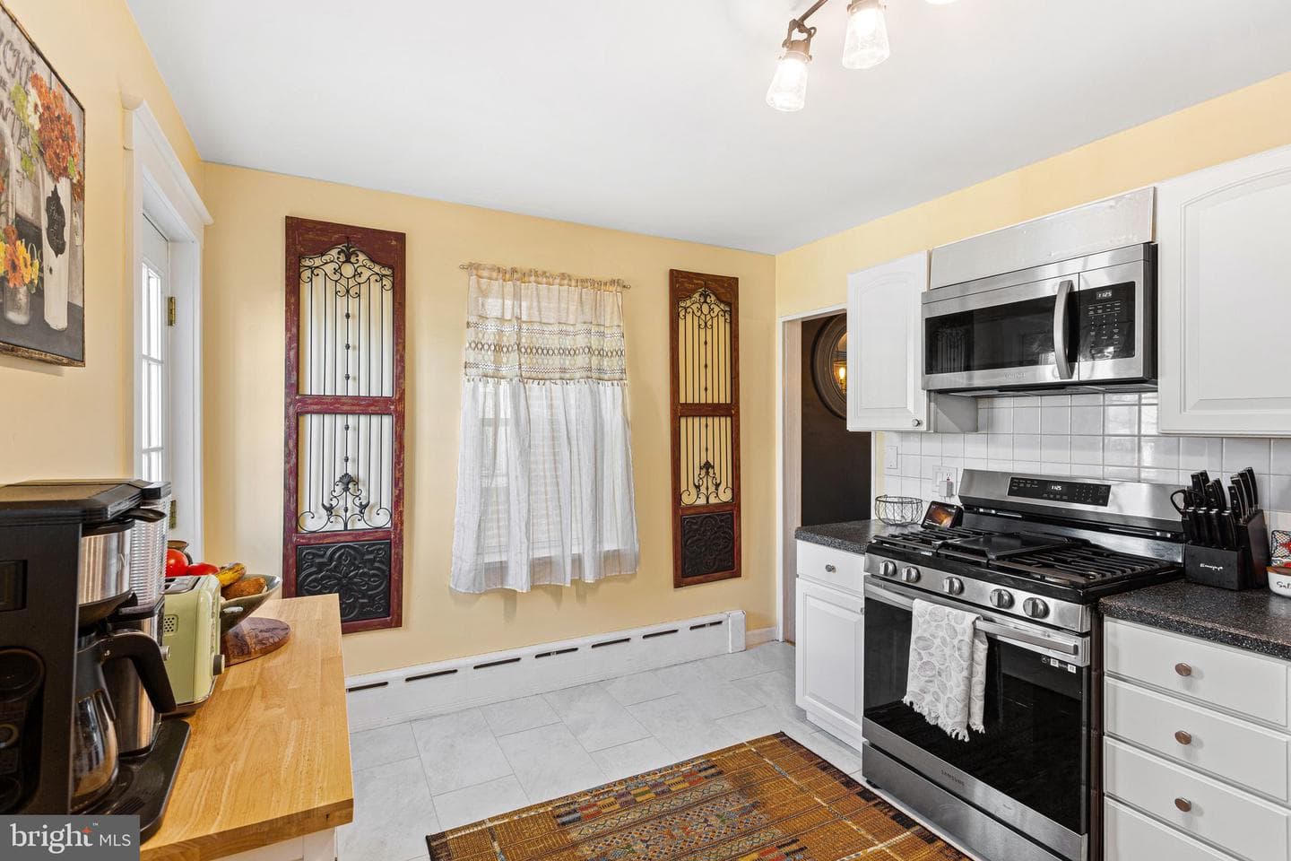 472 Markle Street photo 8