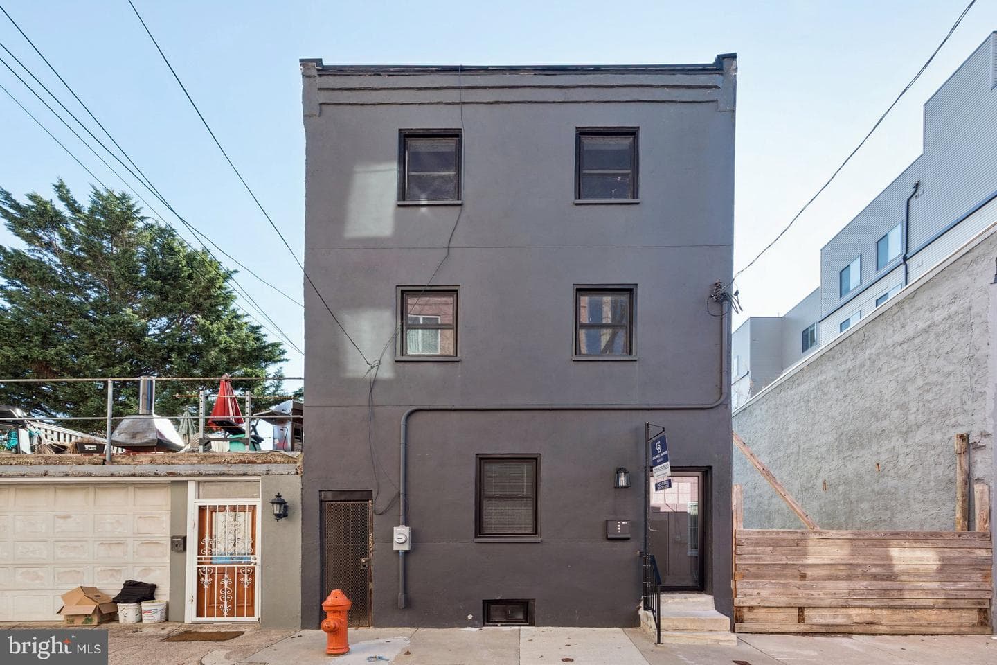 2121 N Hope Street photo 32