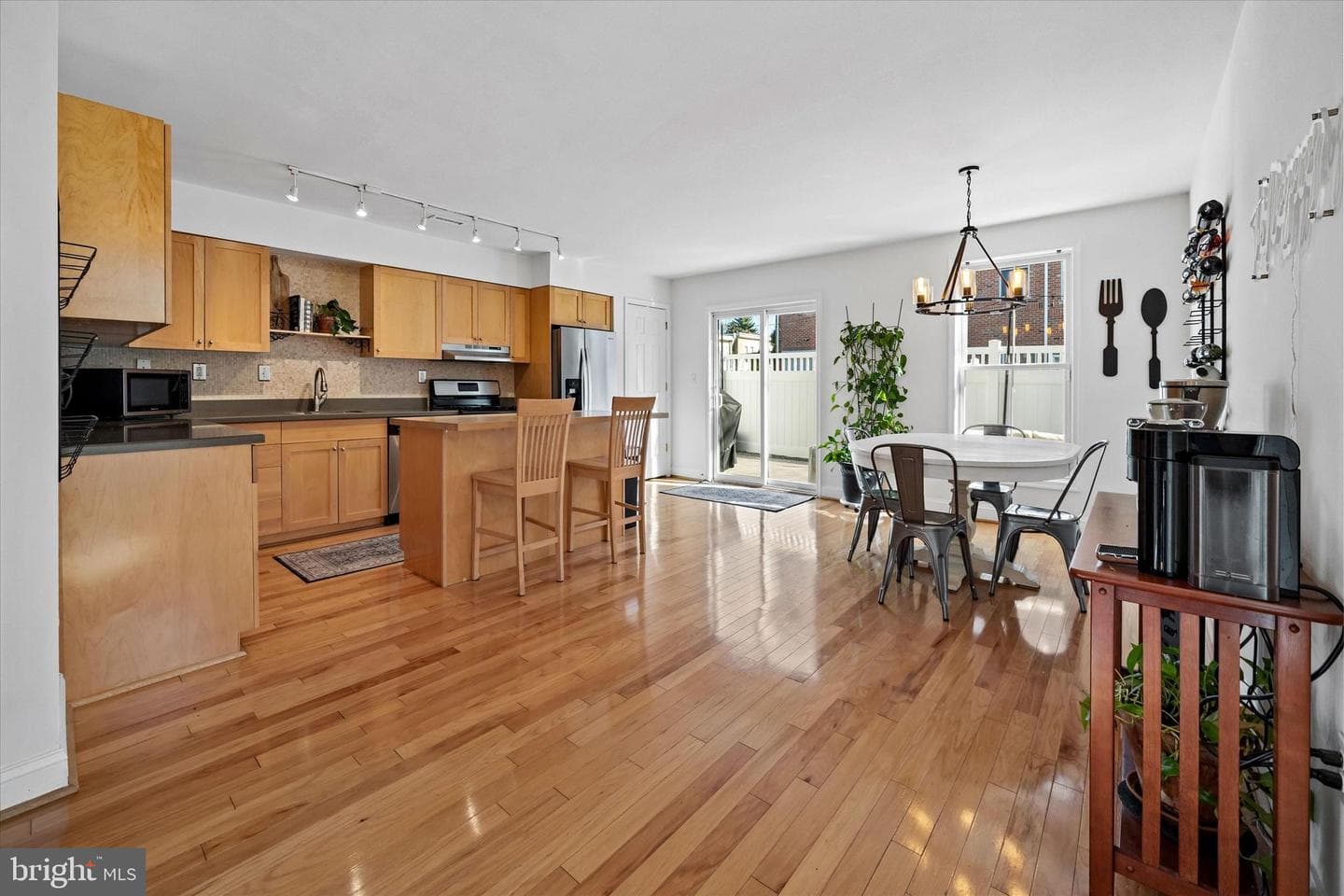 4611 Pechin Street photo 5