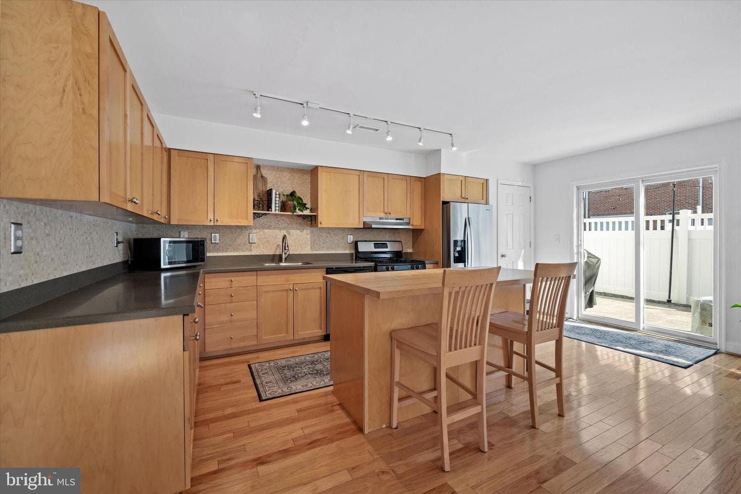 4611 Pechin Street photo 9
