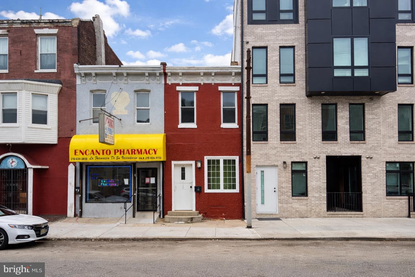 2512 N Front Street photo 1