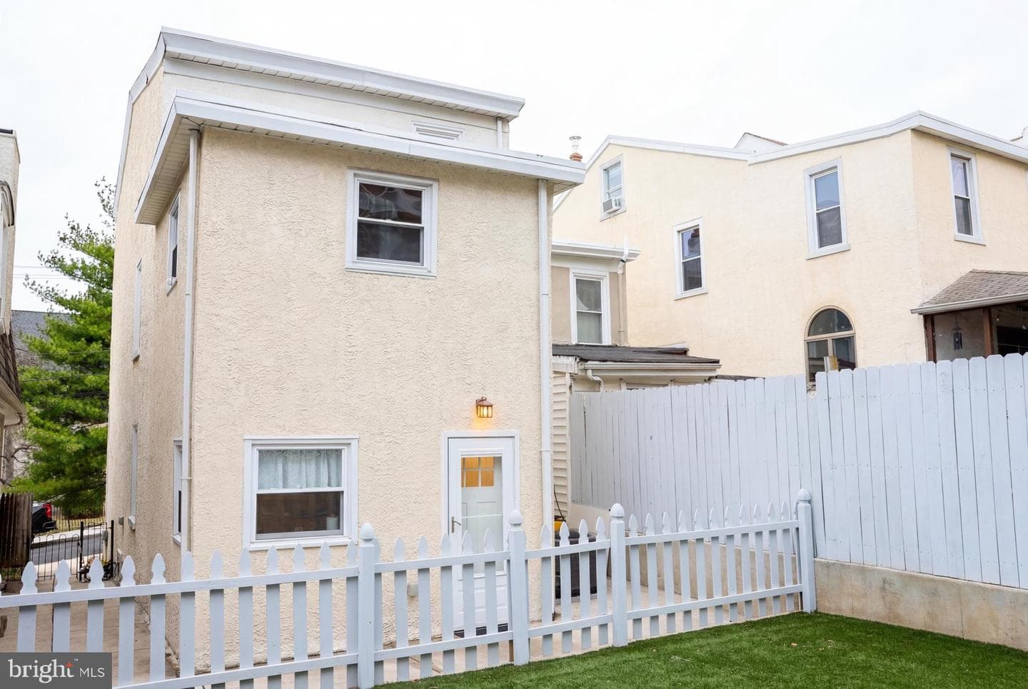 204 Dawson Street photo 16