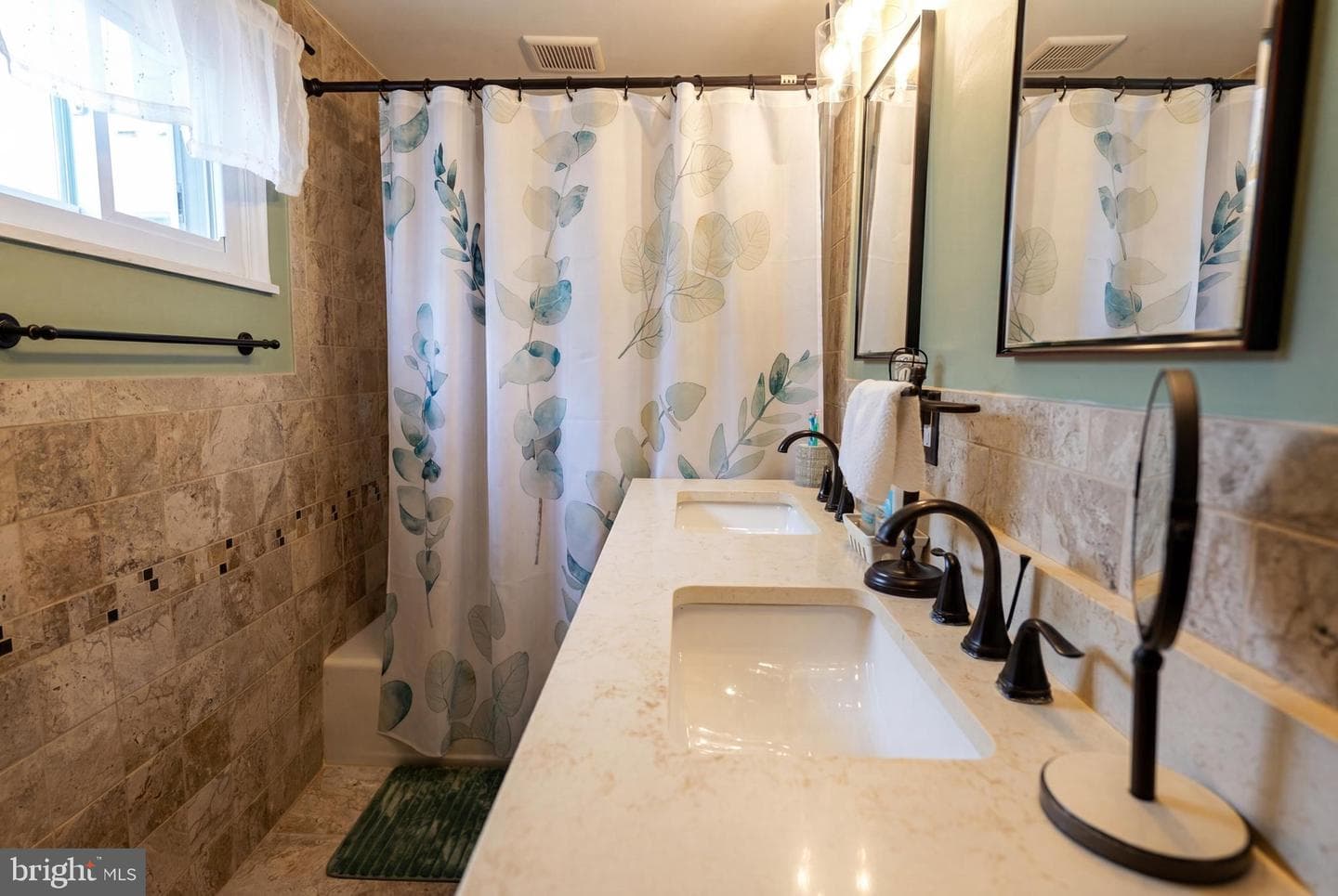 204 Dawson Street photo 23