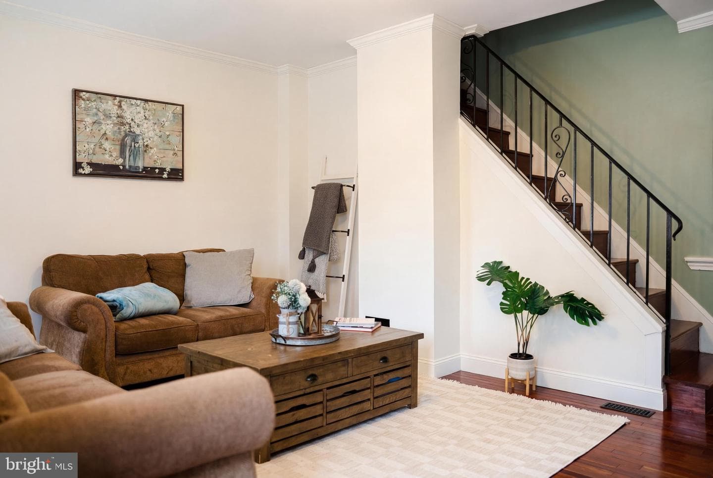 204 Dawson Street photo 5