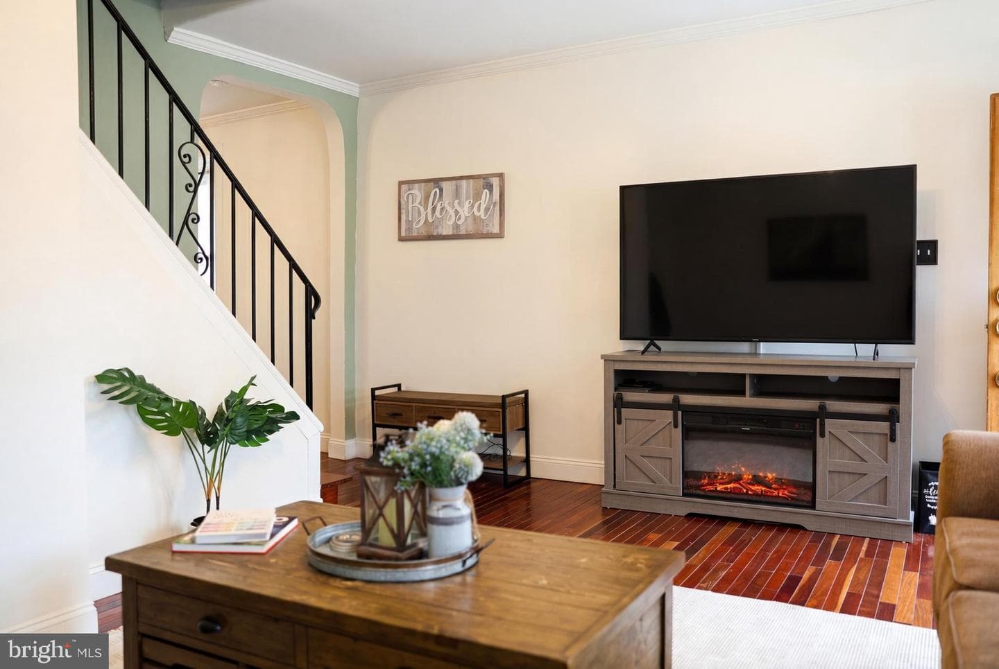 204 Dawson Street photo 7