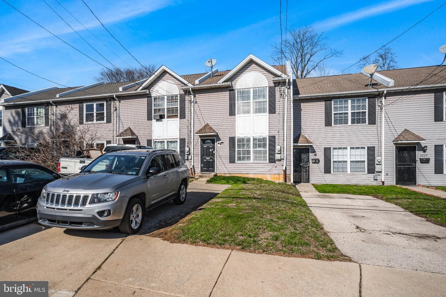 6671 Musgrave Street photo 3