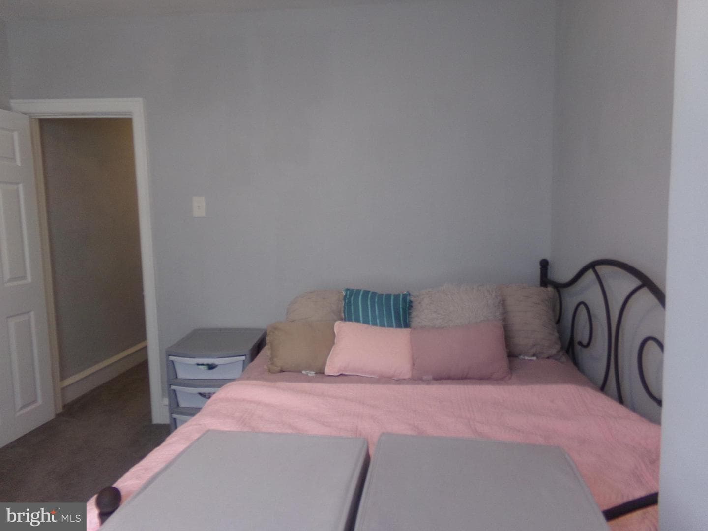 160 Linton Street photo 23
