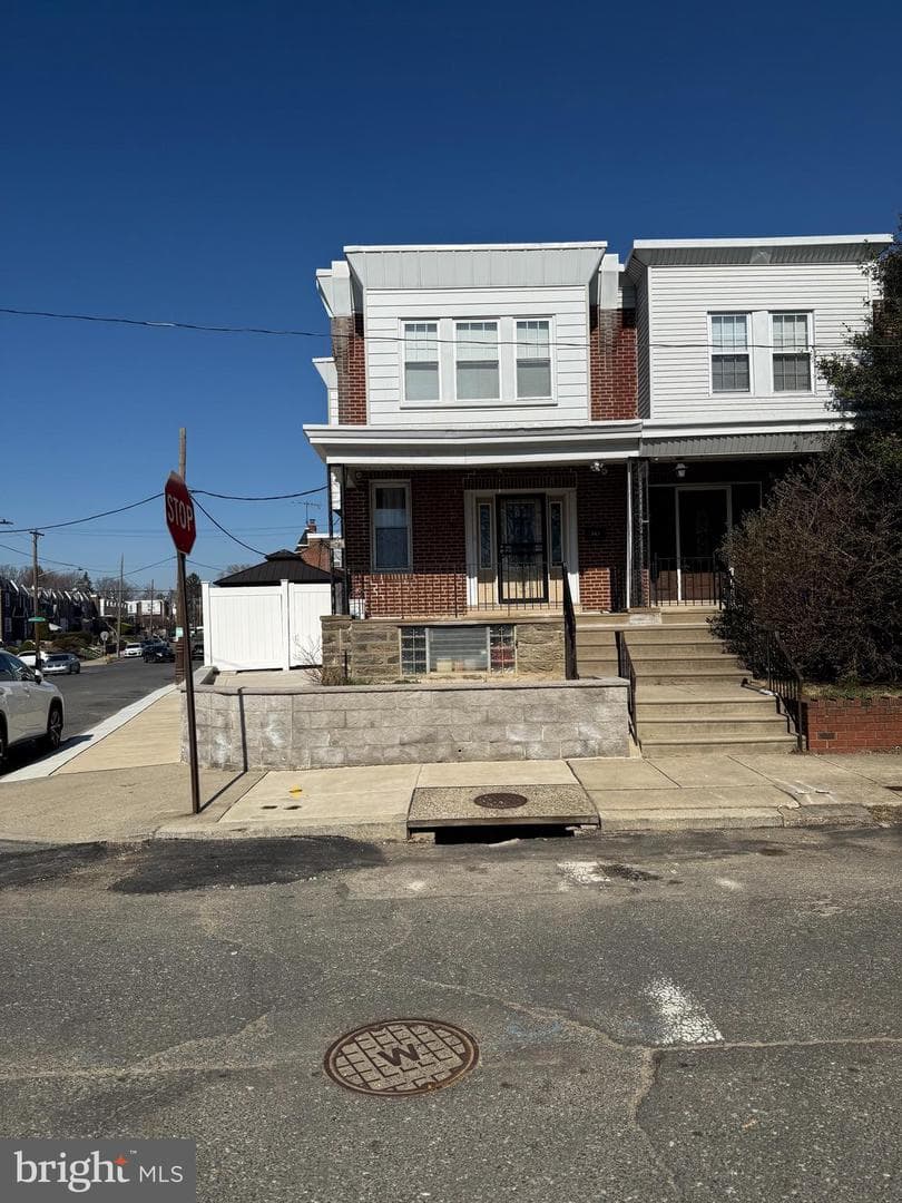 345 Stevens St