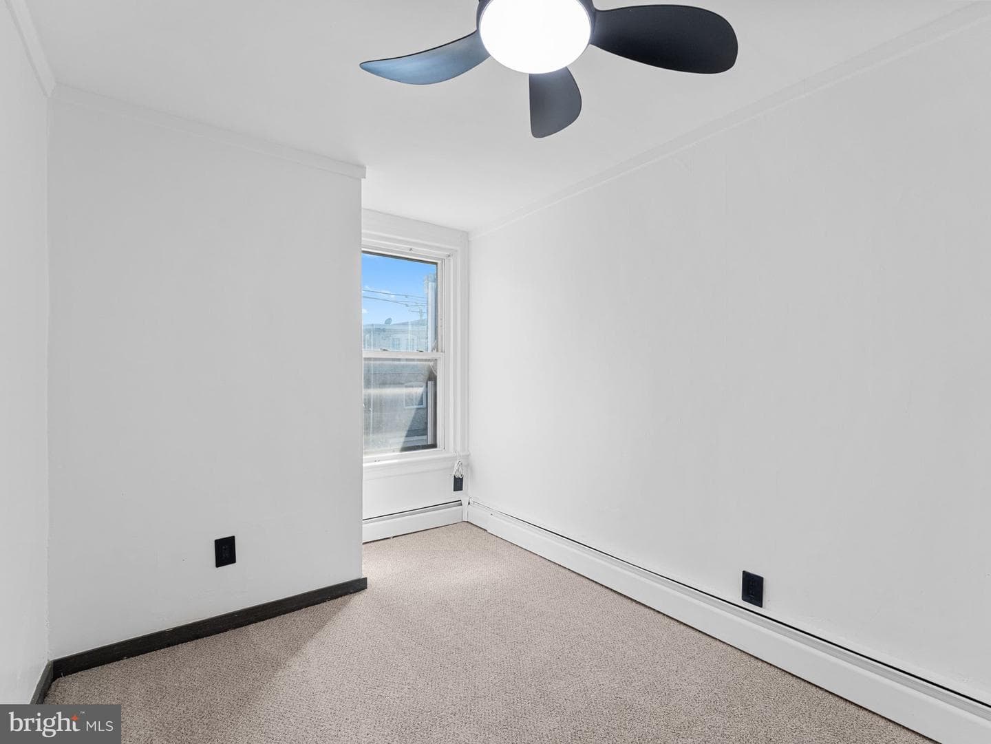5807 N American Street photo 12