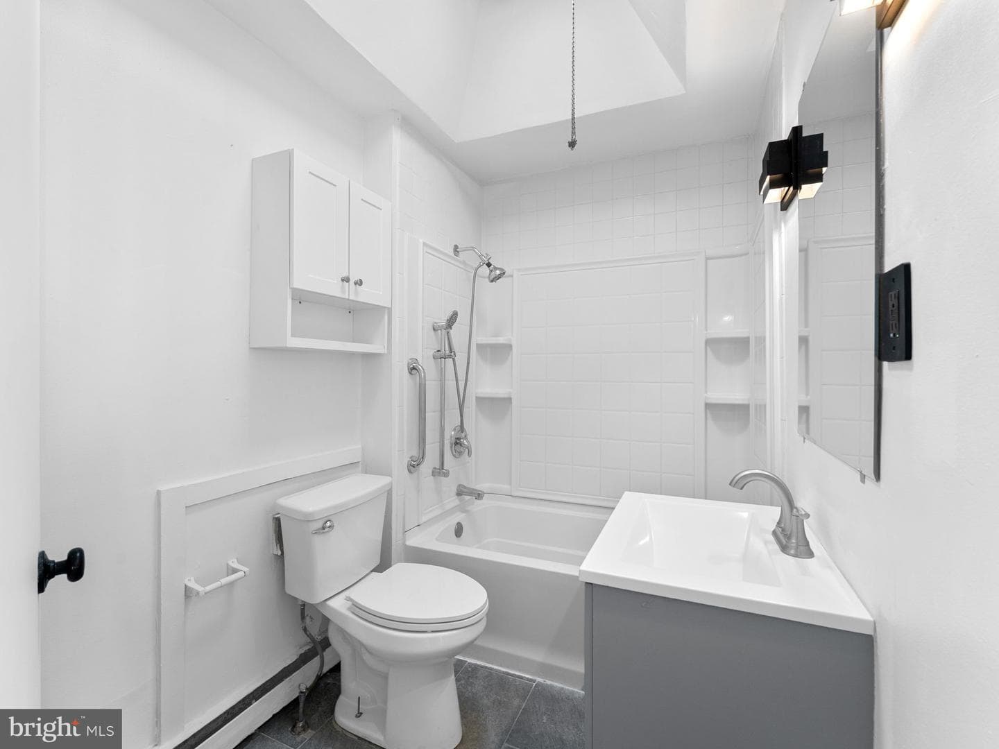 5807 N American Street photo 14