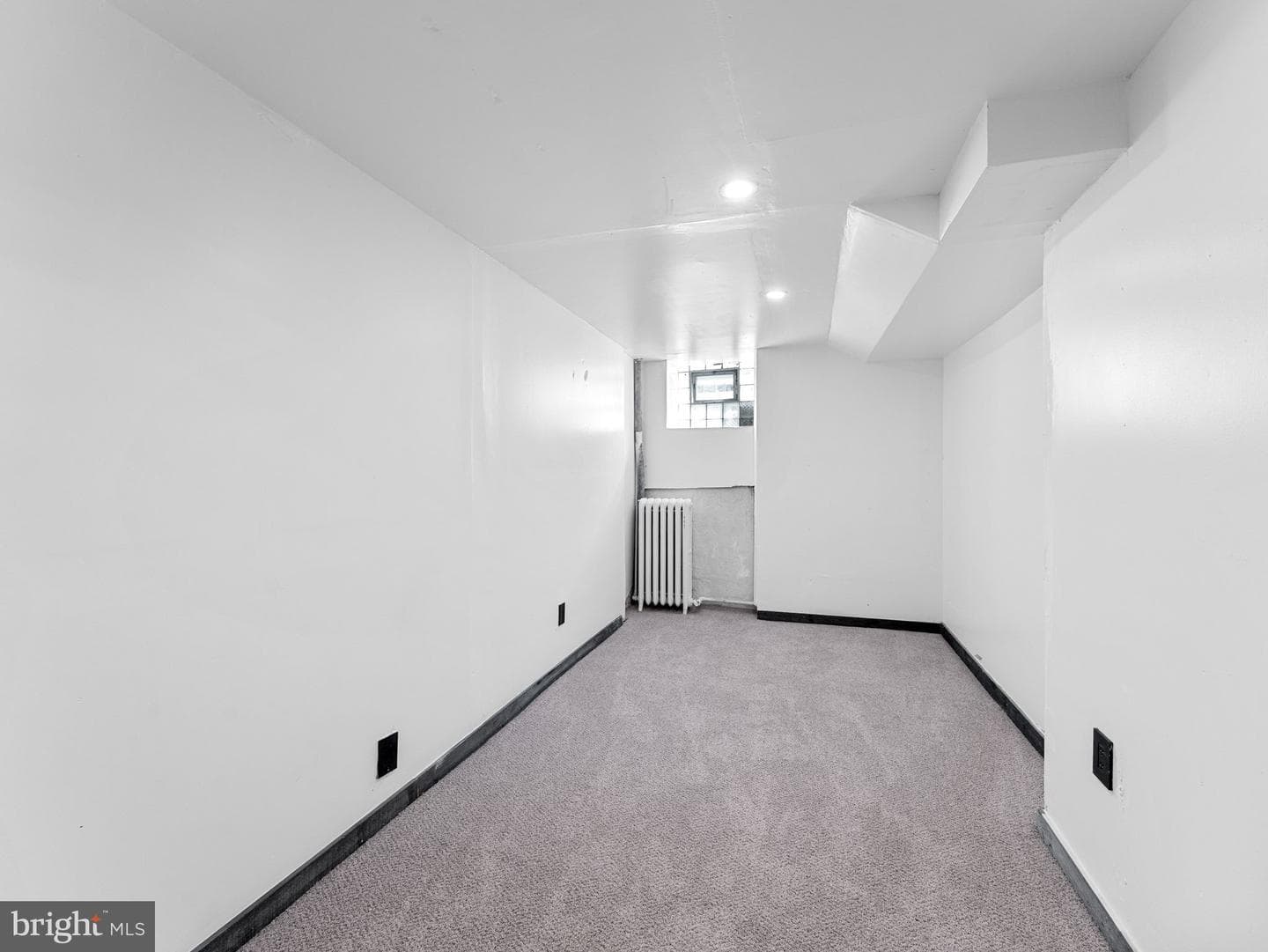 5807 N American Street photo 17