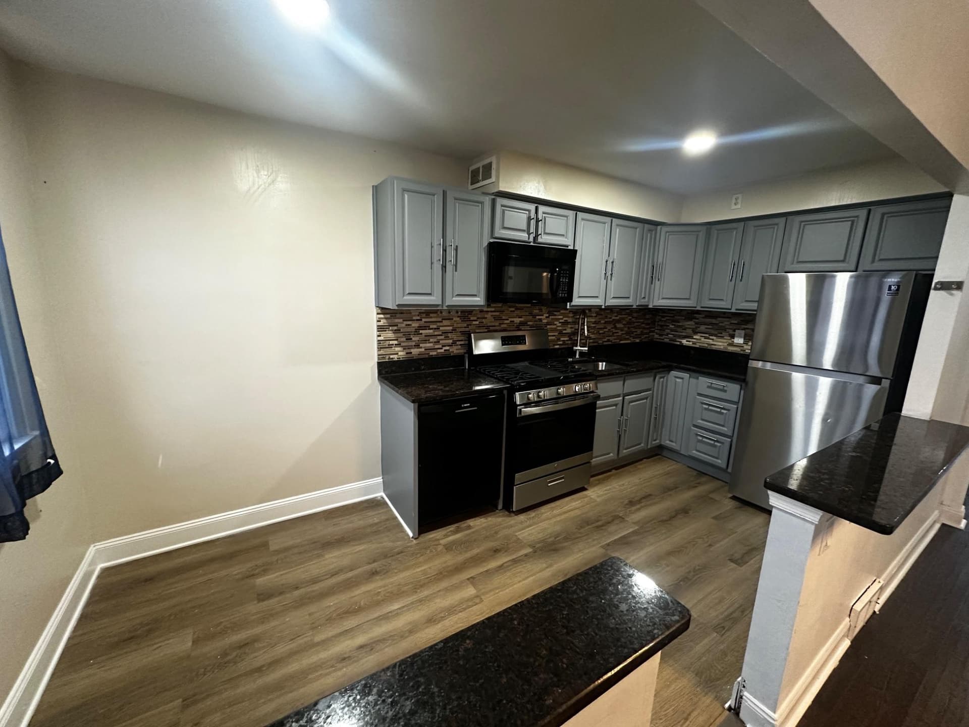 3050 Willits Road photo 7
