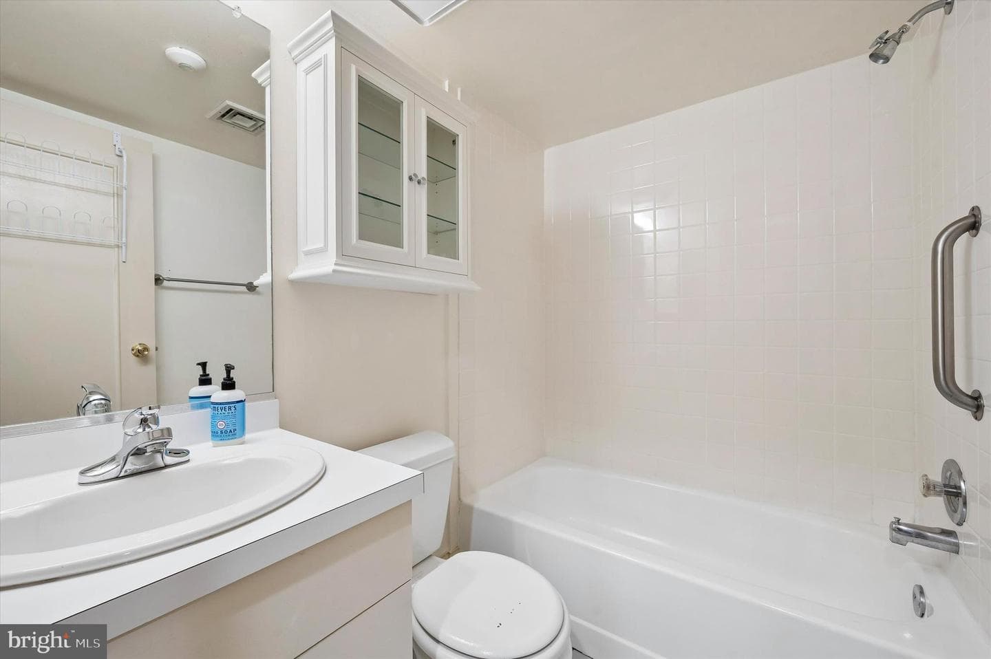 1723 Wallace Street #102 photo 15