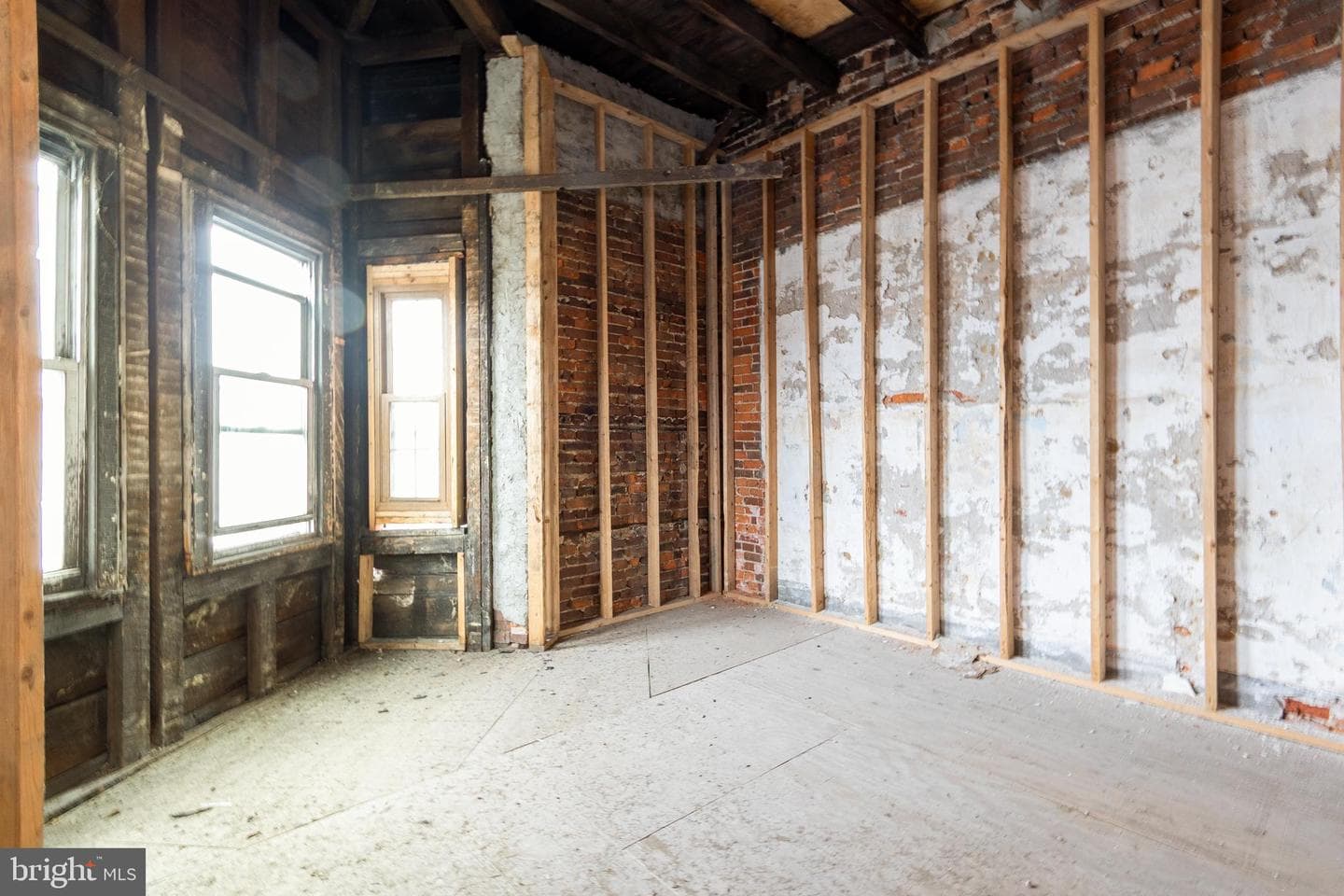 2068 W Glenwood Avenue photo 12
