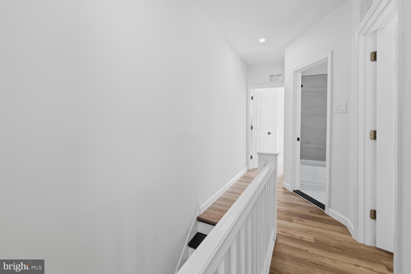 5722 Hadfield Street photo 25