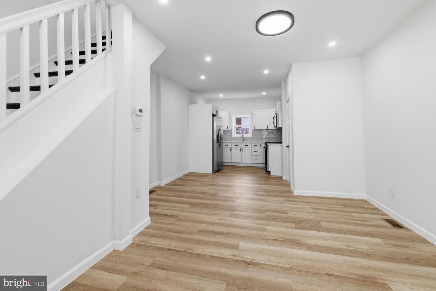 5722 Hadfield Street photo 9