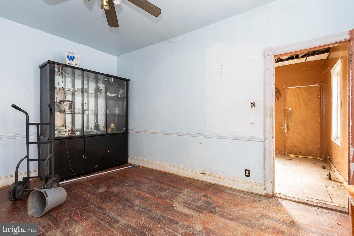 319 W Duncannon Avenue photo 8