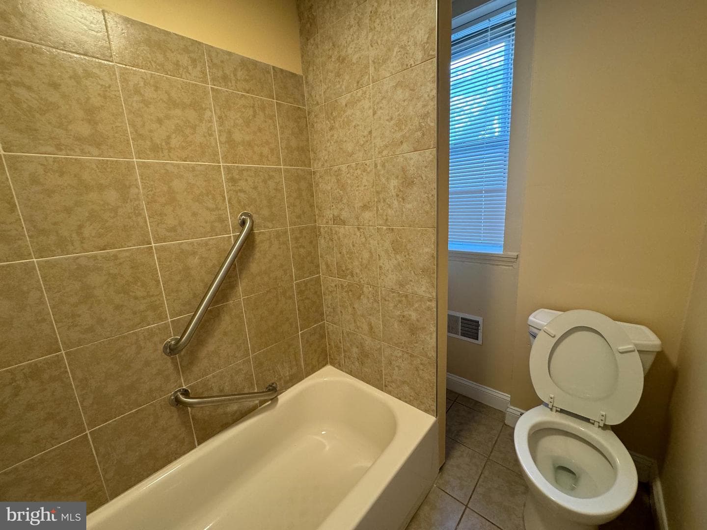 5855 Belmar Street photo 7
