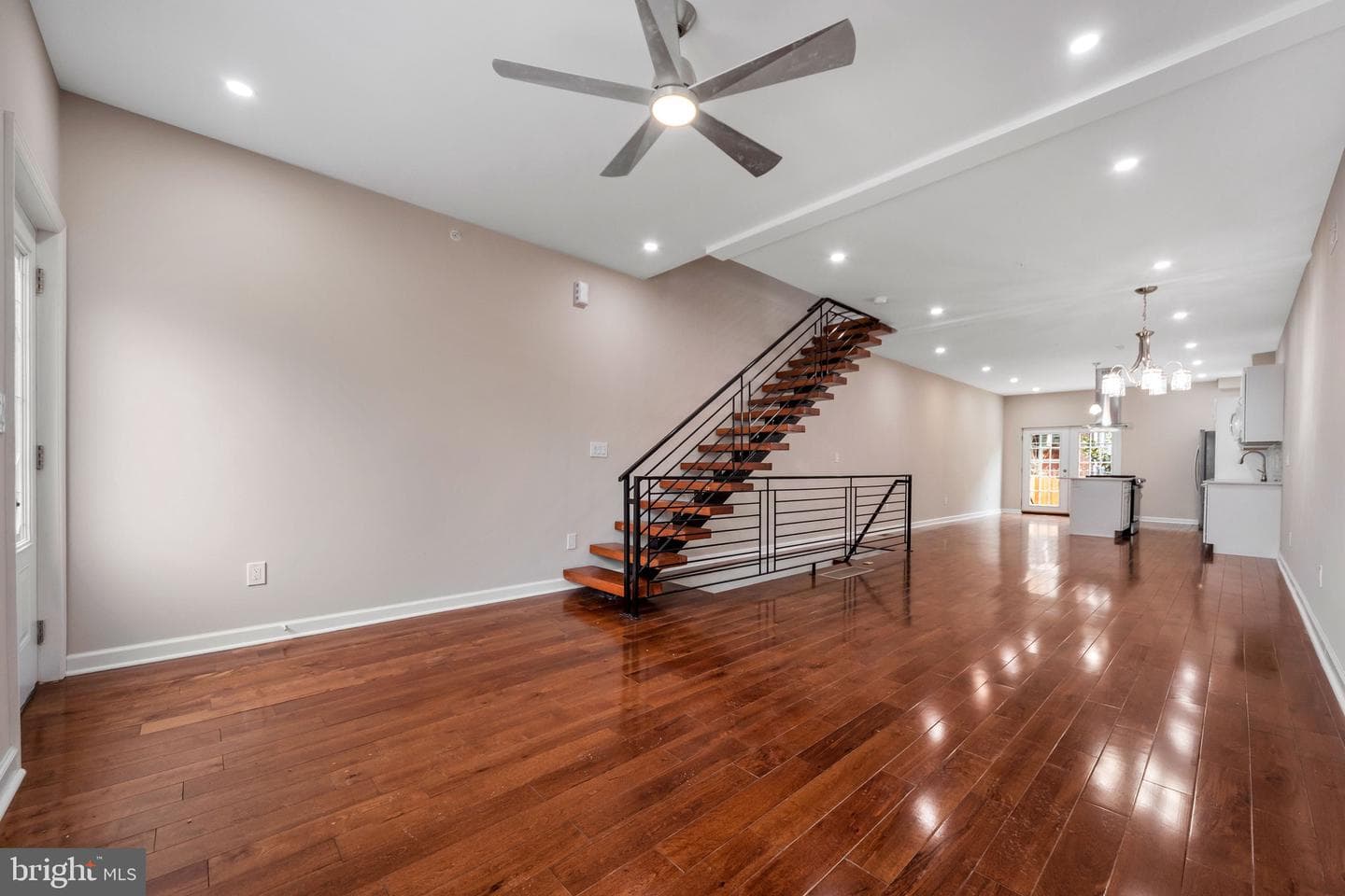 5327 Chancellor Street photo 11