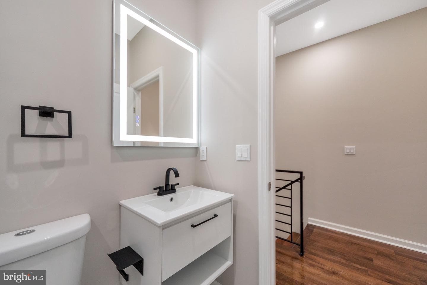 5327 Chancellor Street photo 12