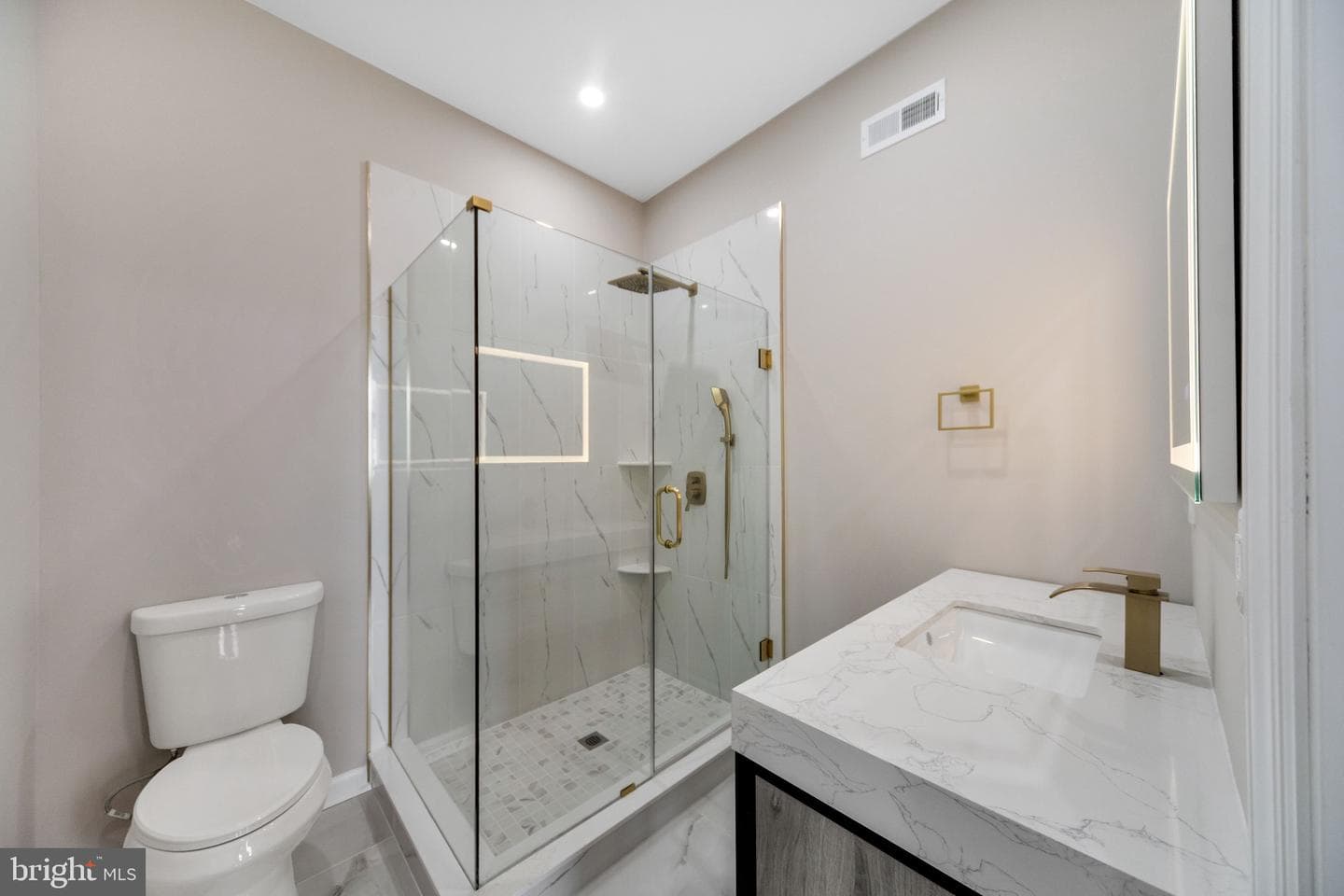 5327 Chancellor Street photo 16
