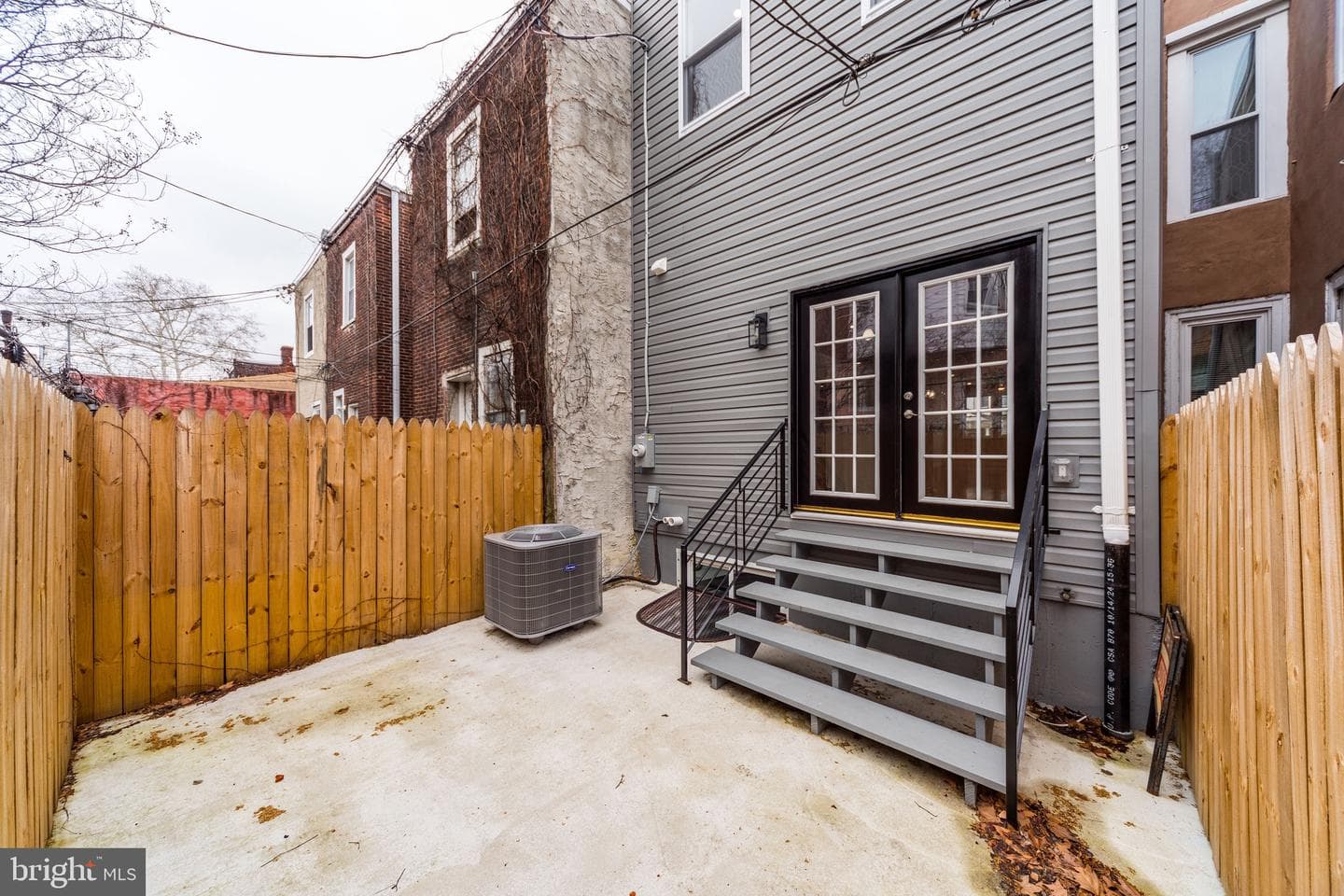 5327 Chancellor Street photo 30