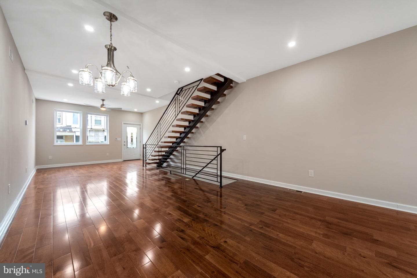 5327 Chancellor Street photo 4