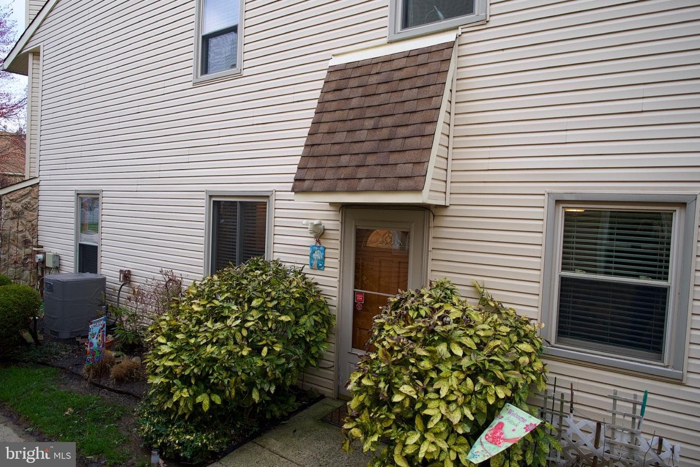 10222 Murty Lane photo 4