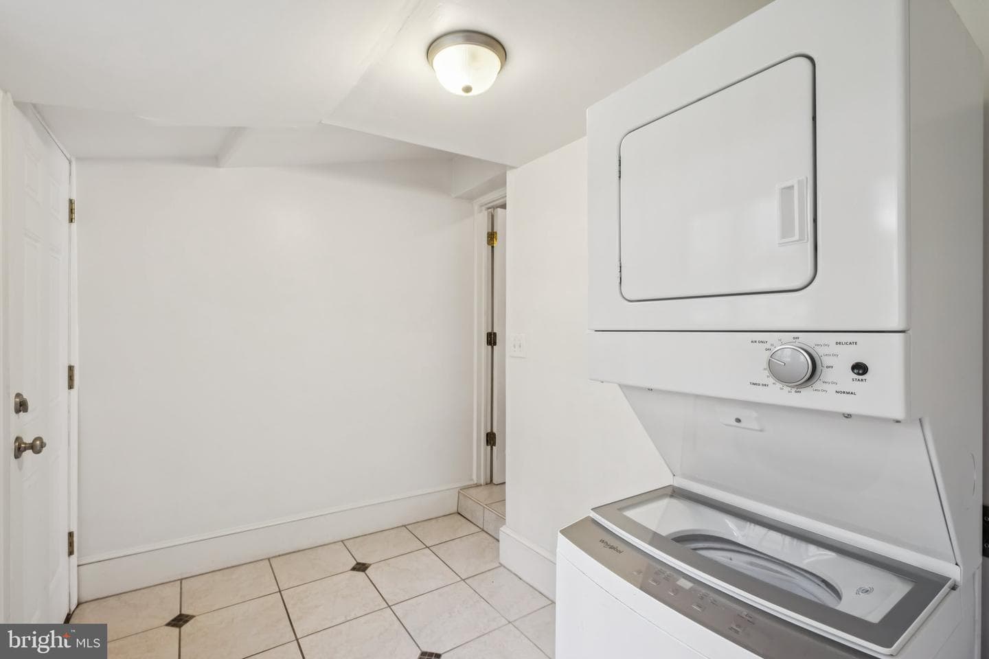 930 French Street photo 7