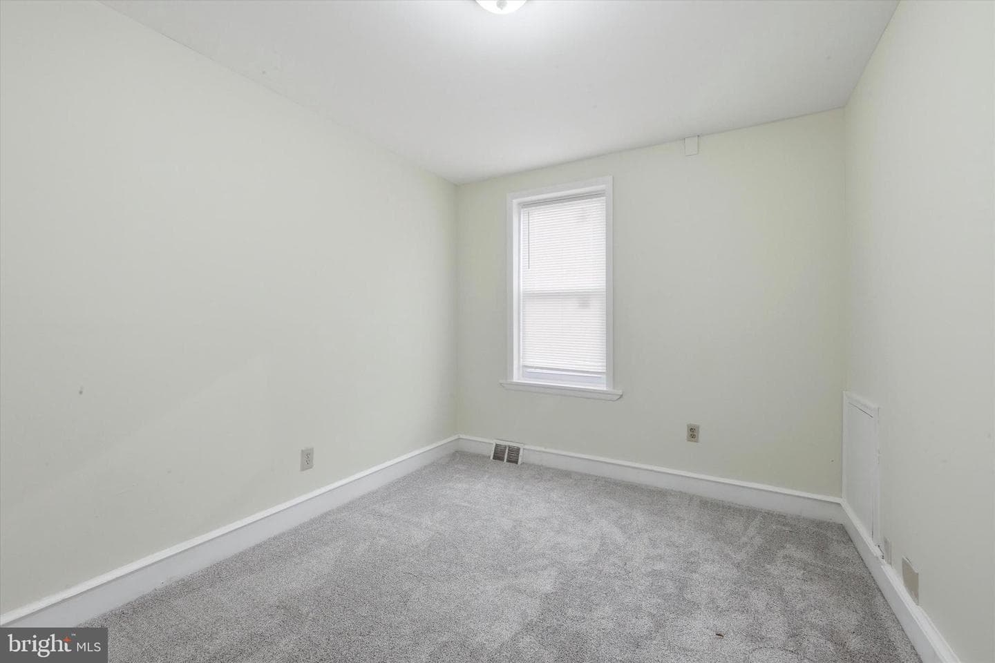 5901 Christian Street photo 11