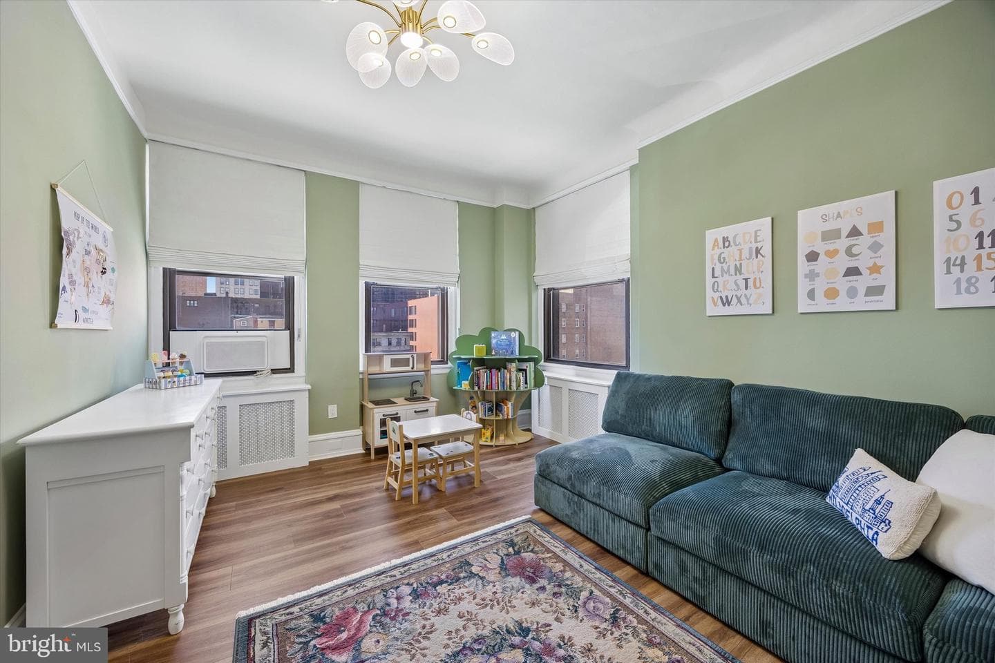 250 S 13th Street #8e photo 10
