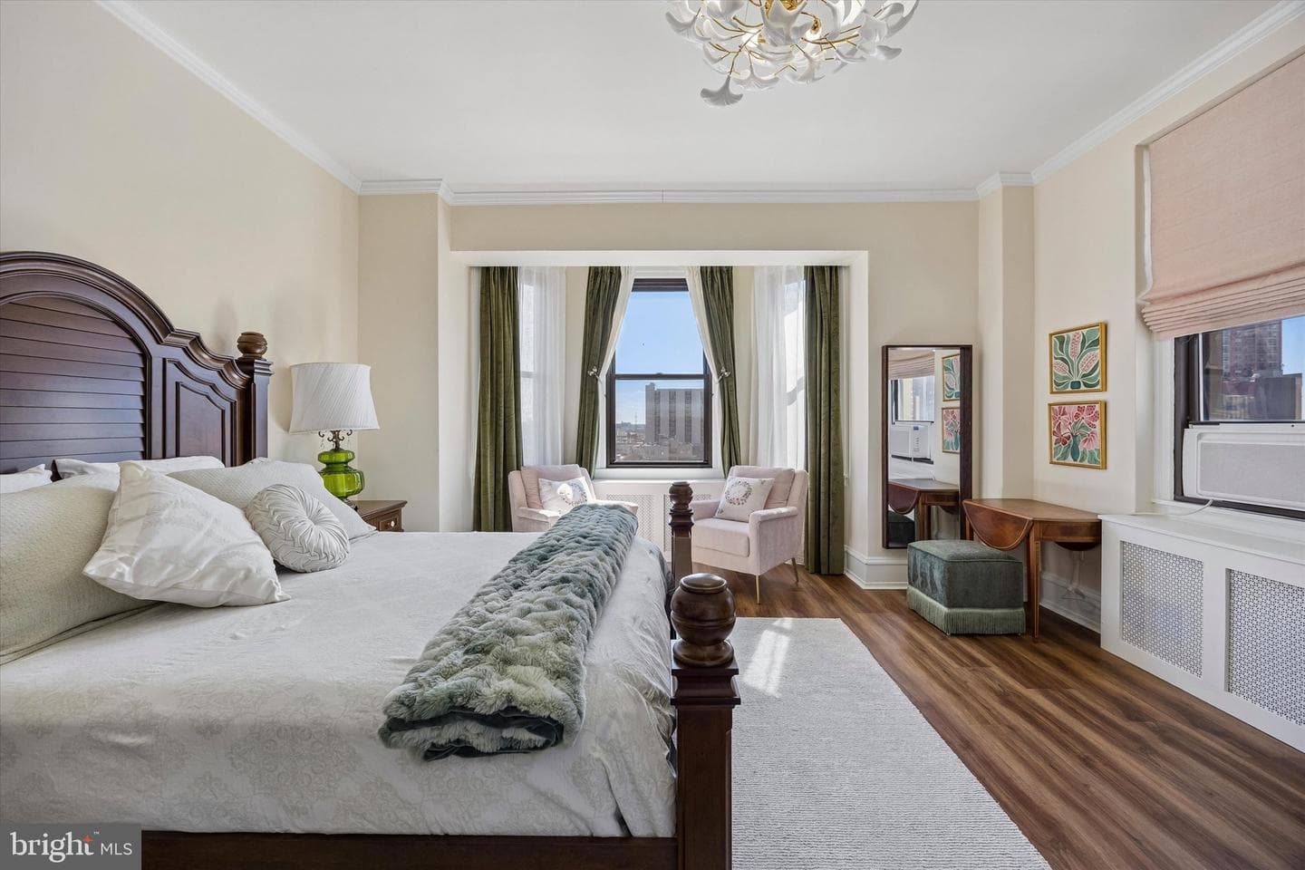 250 S 13th Street #8e photo 17