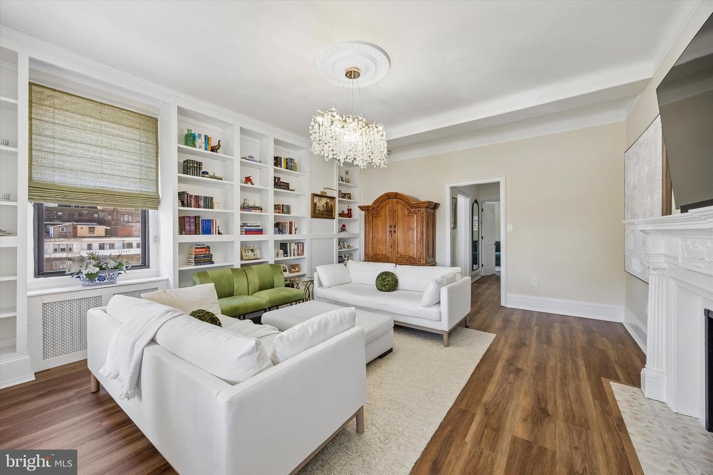 250 S 13th Street #8e photo 6