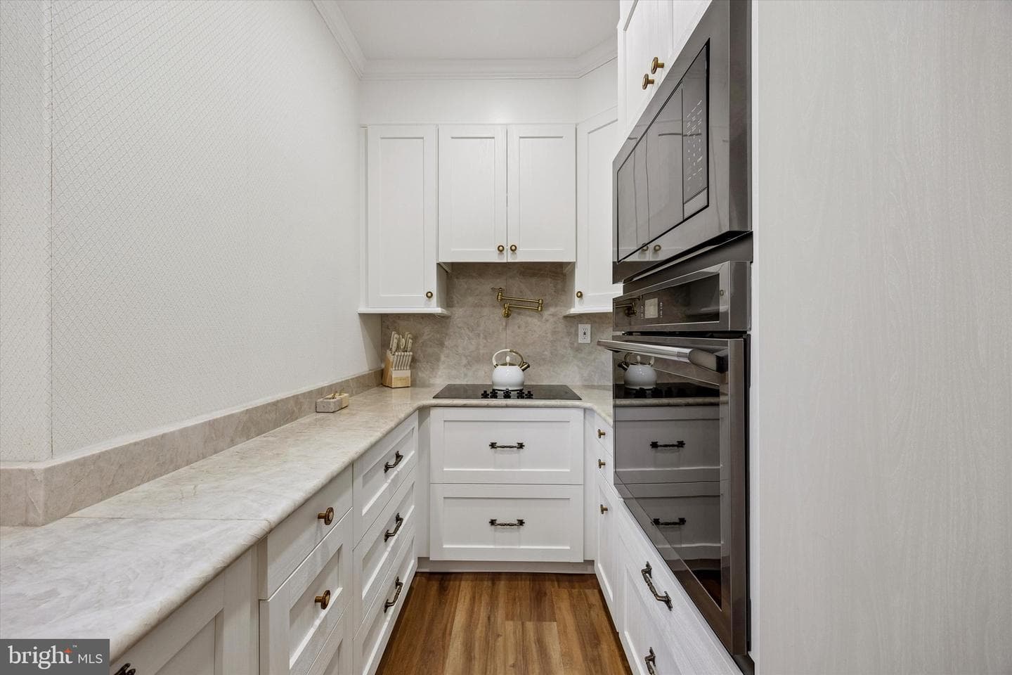 250 S 13th Street #8e photo 8