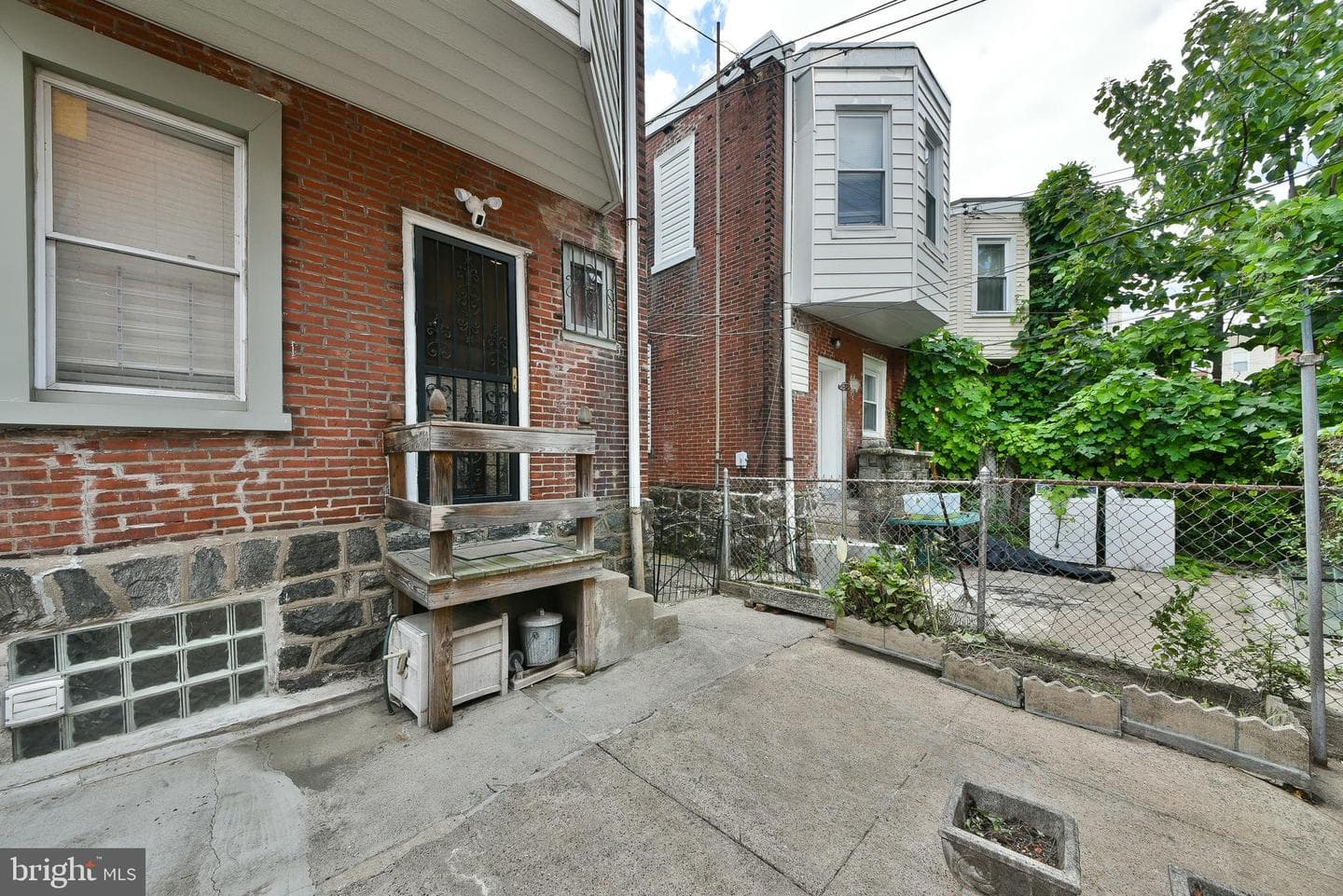 5331 Race Street photo 18
