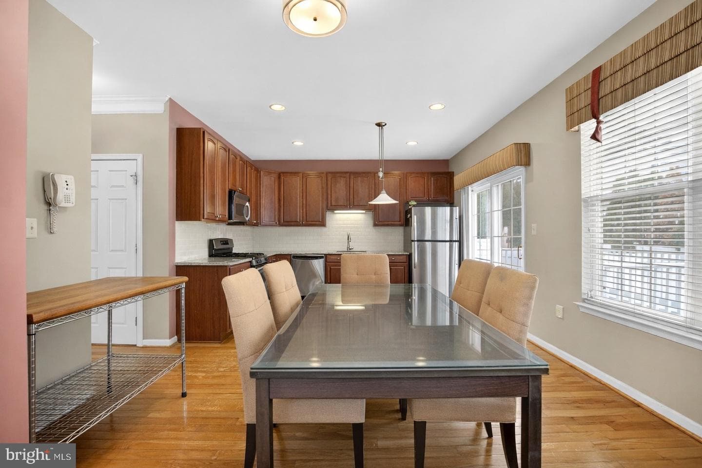 2036 W Reserve Drive photo 8