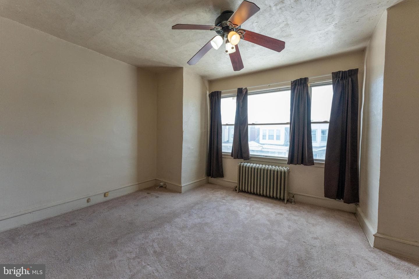 1653 W Mentor Street photo 9