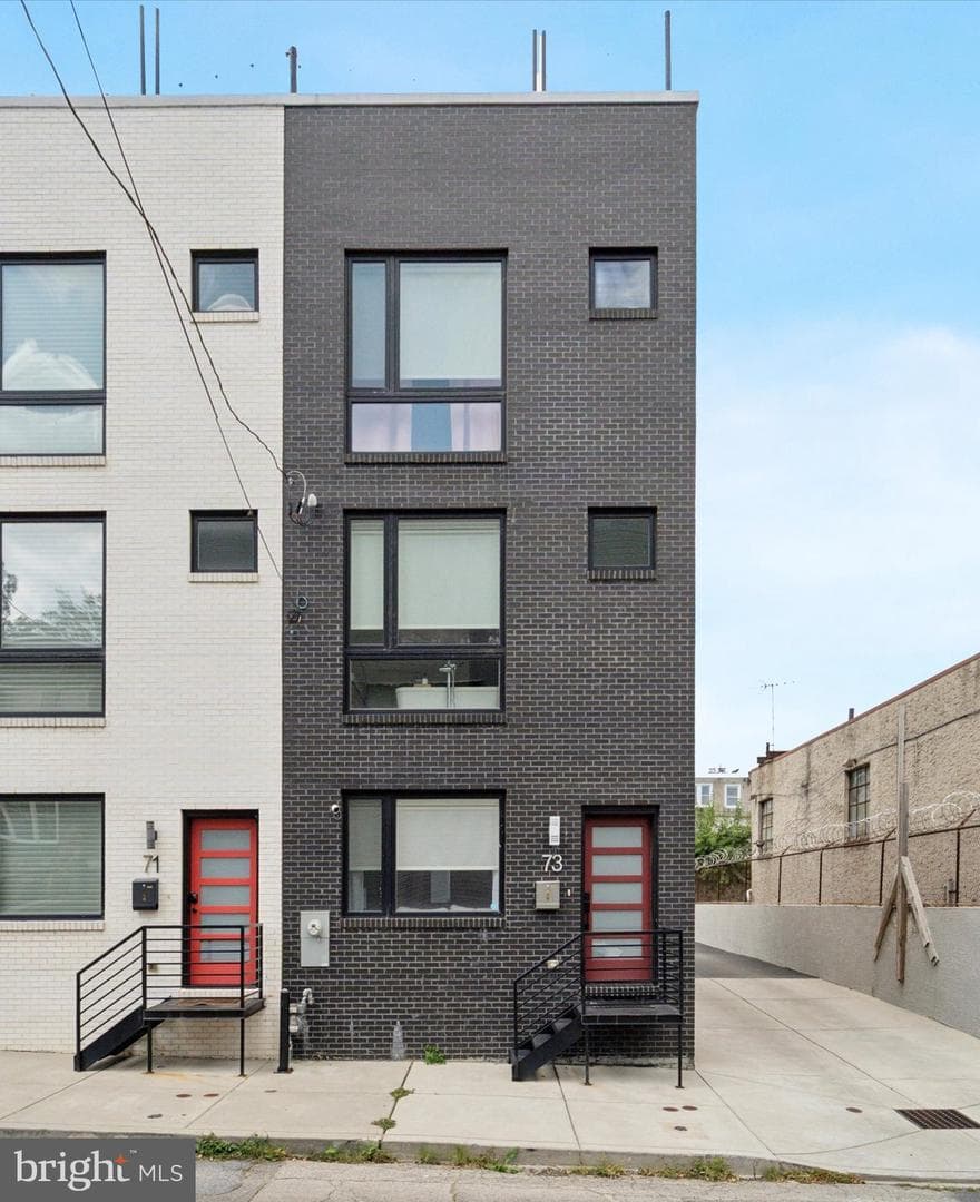 73 E Sharpnack Street
