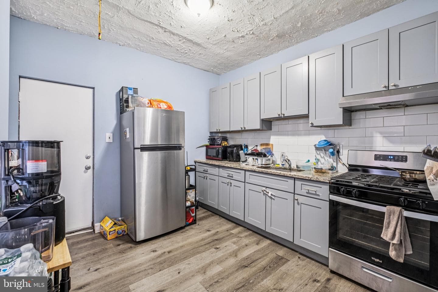 1379 Narragansett Street photo 18