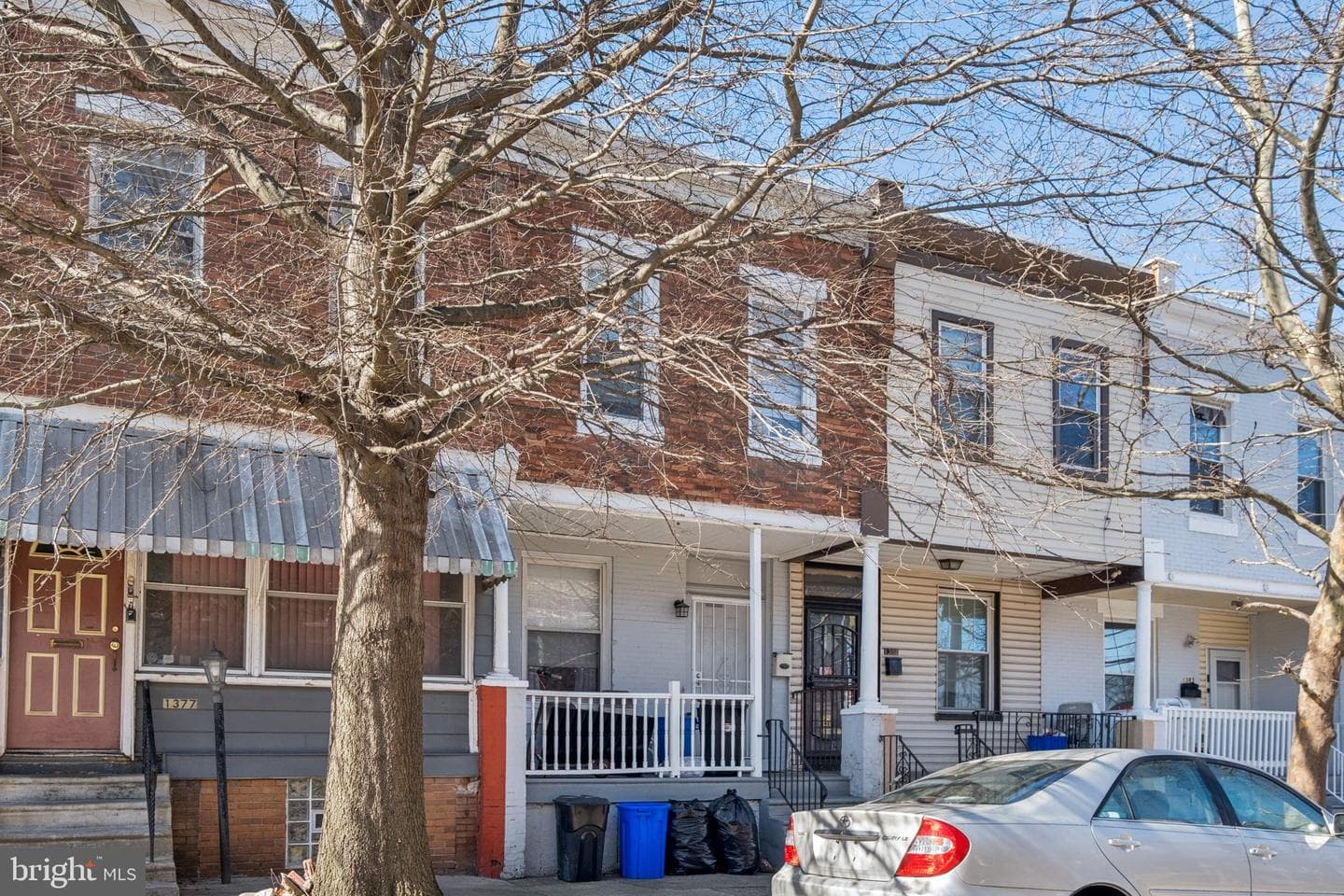 1379 Narragansett Street photo 3