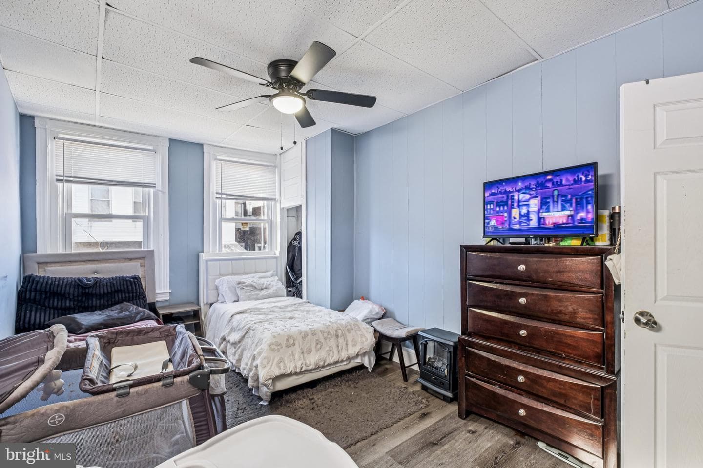 1379 Narragansett Street photo 32
